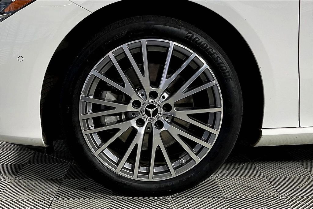 Used 2025 Mercedes-Benz CLA 250 image 8