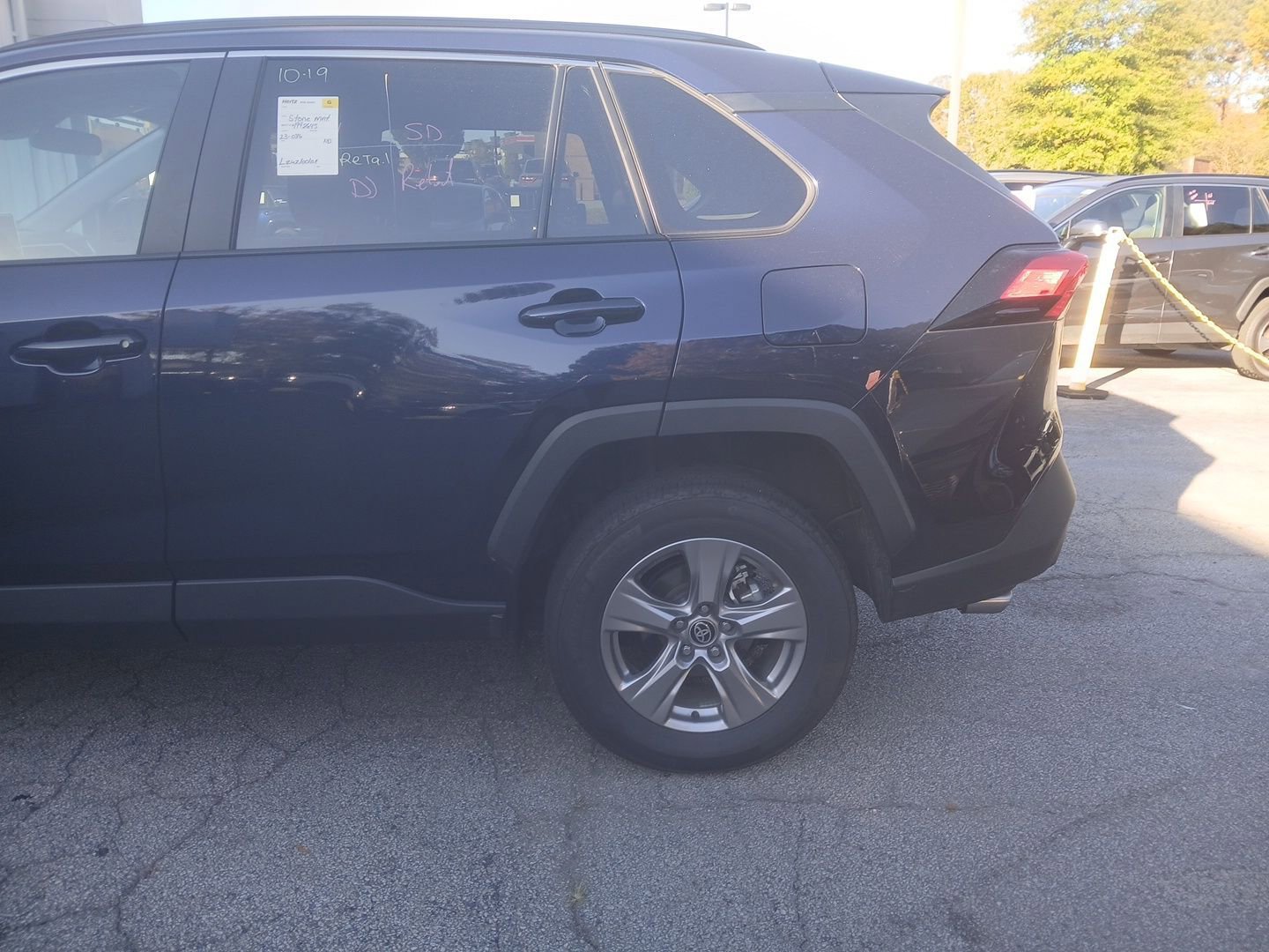 Used 2025 Toyota RAV4 XLE image 5