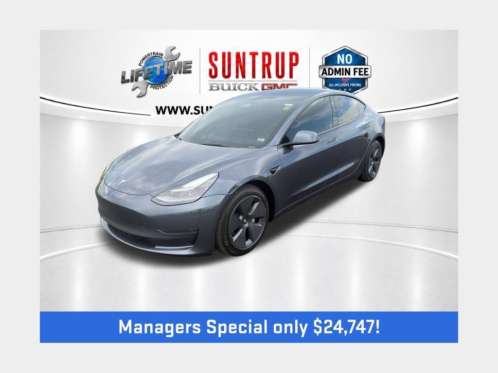 Used 2023 Tesla Model 3 Standard Range RWD image 1