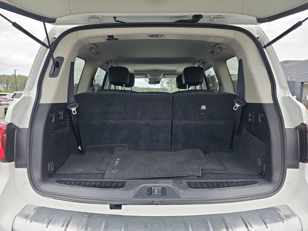 Used 2024 INFINITI QX80 Luxe image 16