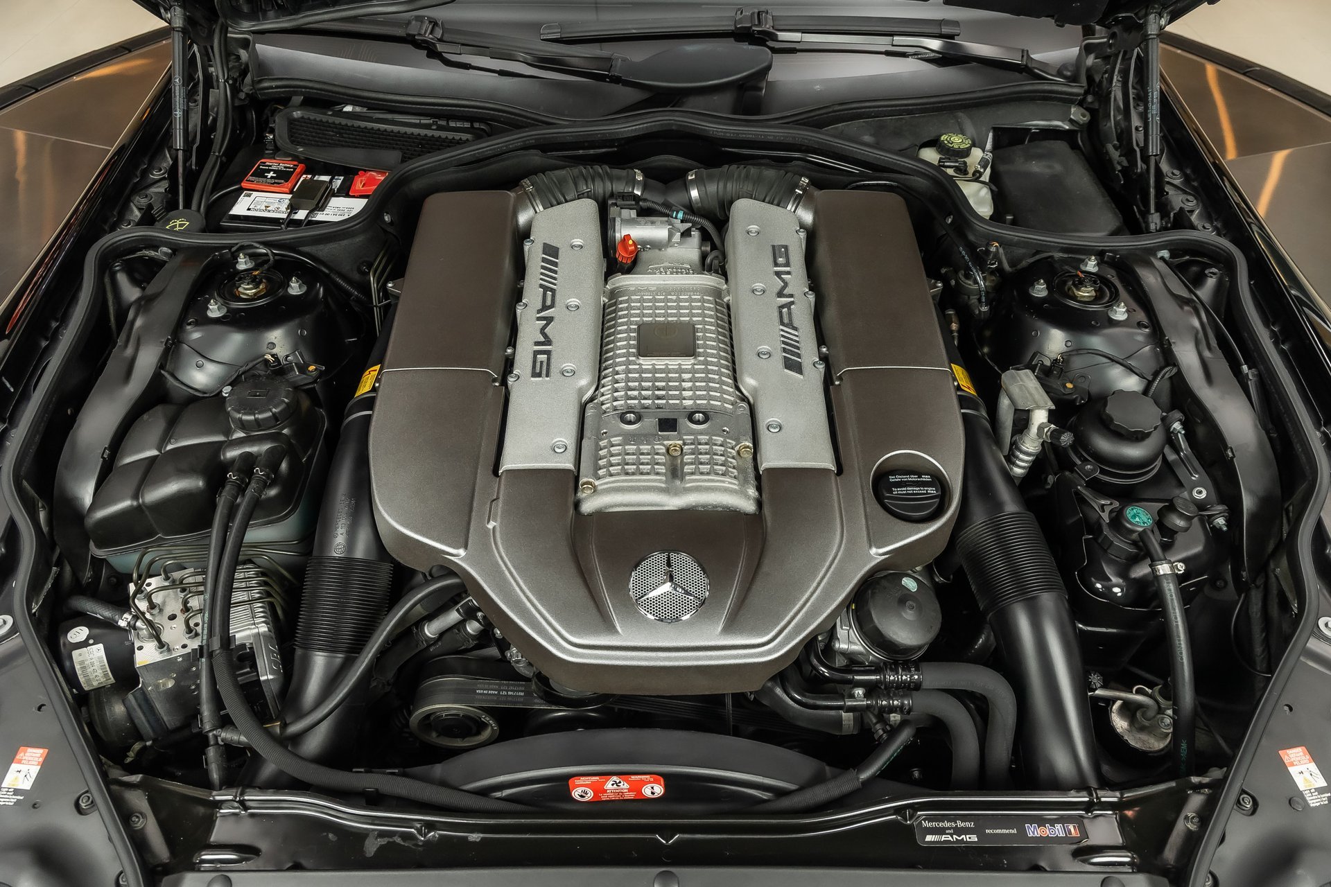 Used 2003 Mercedes-Benz SL 55 AMG image 3