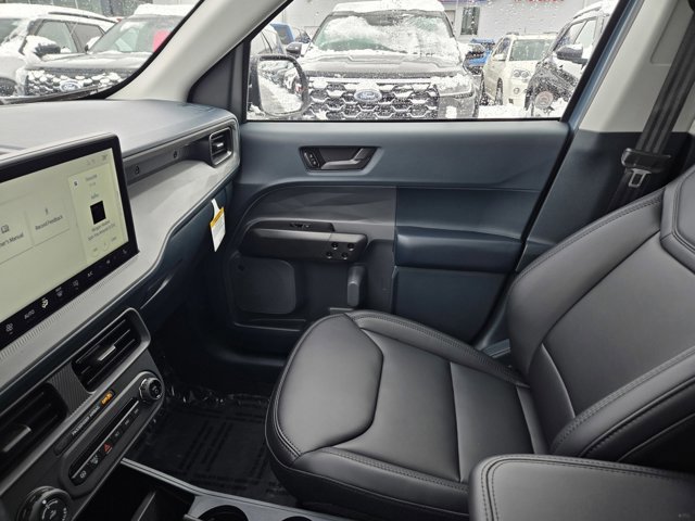 New 2026 Ford Maverick Lariat w/ Black Appearance Package image 11