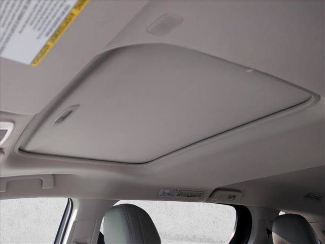 Used 2022 Toyota Sienna XLE w/ XLE Plus Package FWD image 16