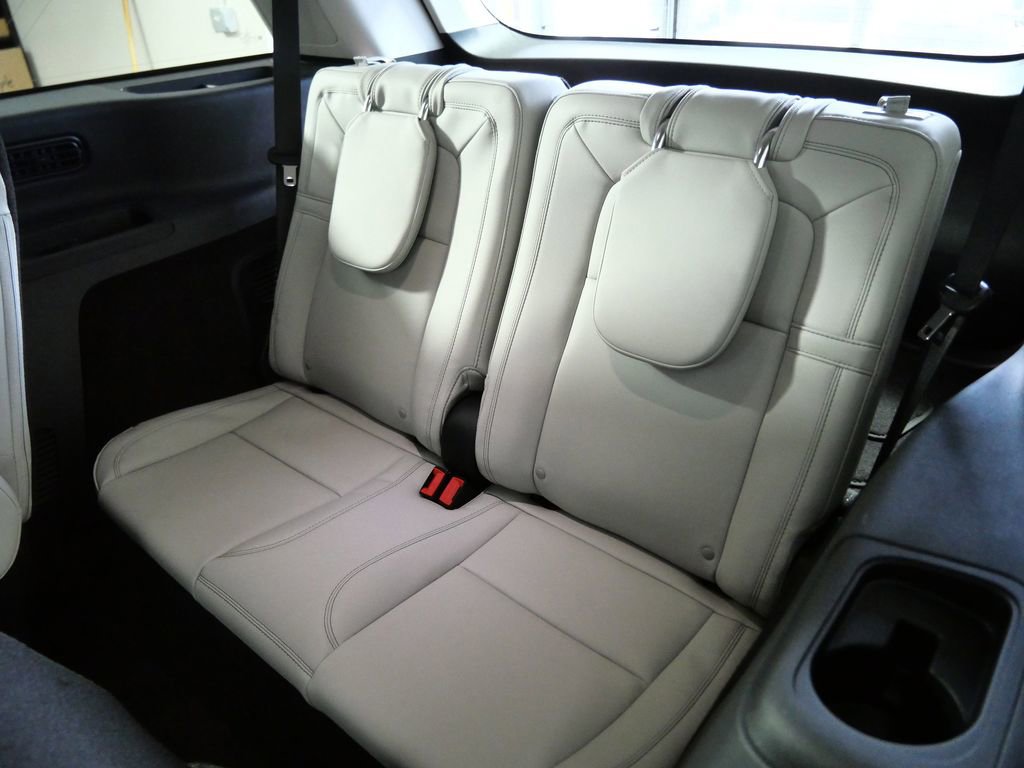 New 2026 Lincoln Aviator Reserve AWD/4WD image 16