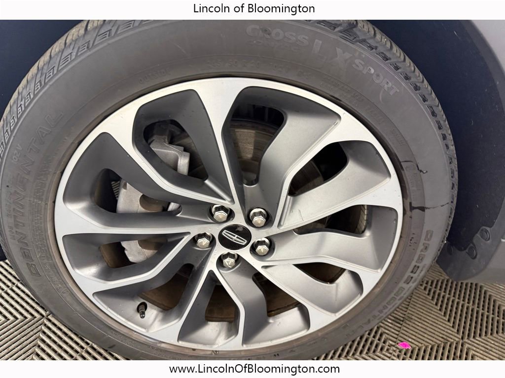 Used 2023 Lincoln Nautilus Reserve w/ Equipment Group 201A image 13