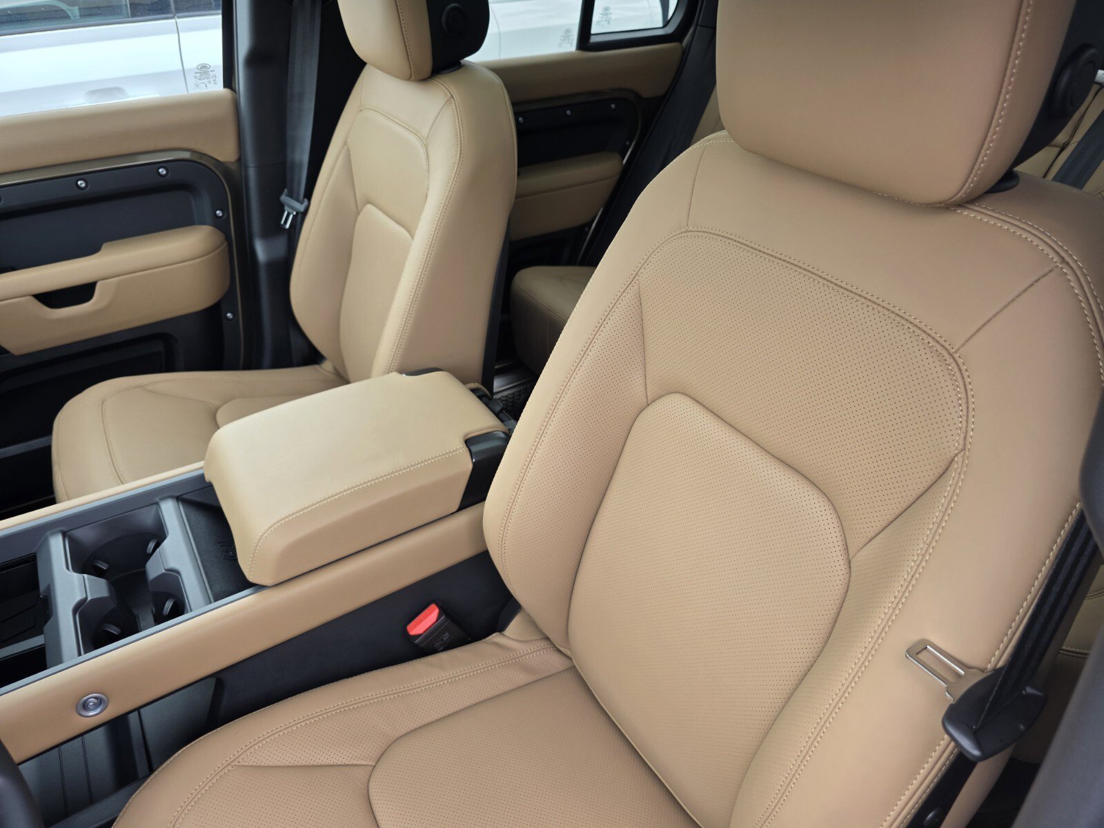 New 2026 Land Rover Defender 110 S image 12