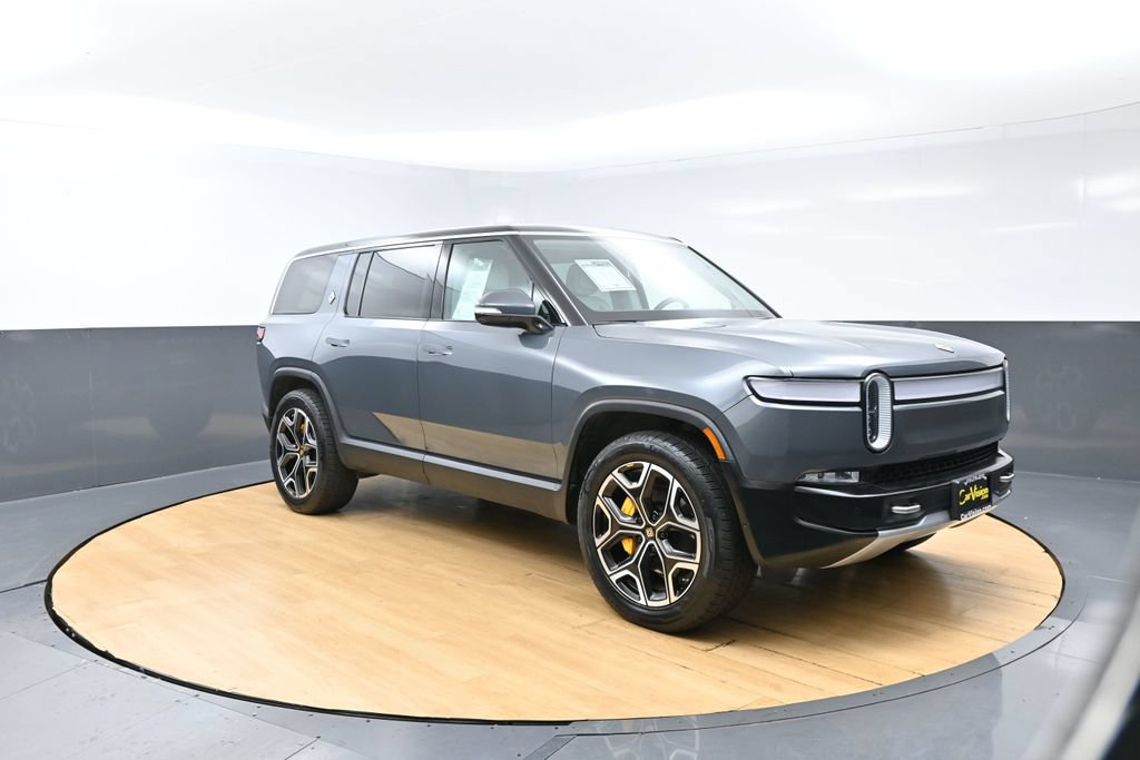 Used 2023 Rivian R1S Adventure Quad AWD/4WD image 7