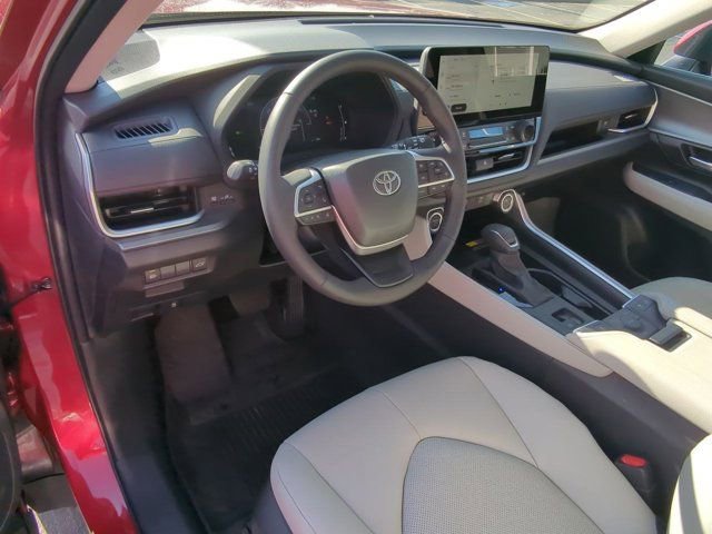 Certified 2026 Toyota Grand Highlander XLE image 9