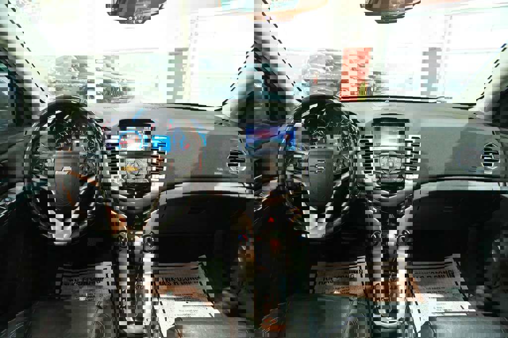 Used 2013 Chevrolet Cruze LTZ FWD image 24