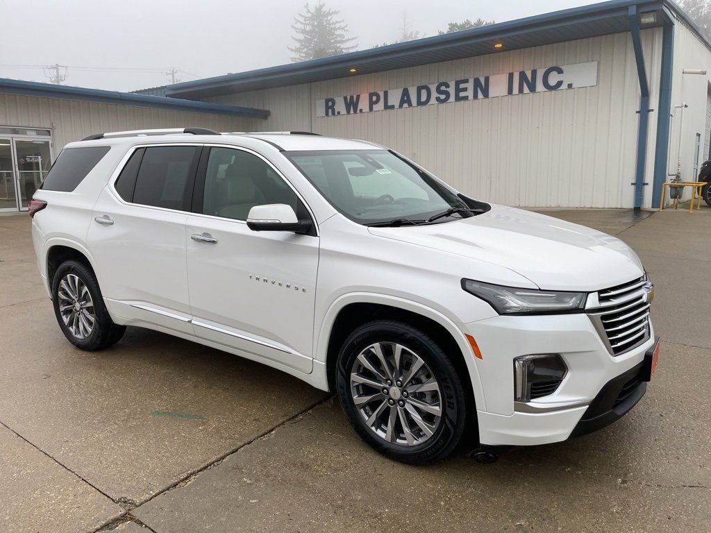 Used 2023 Chevrolet Traverse Premier w/ LPO, Floor Liner Package image 24