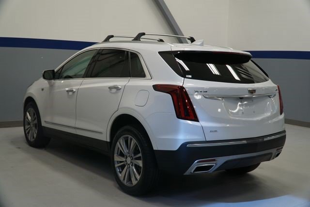 Certified 2023 Cadillac XT5 Premium Luxury AWD/4WD image 3