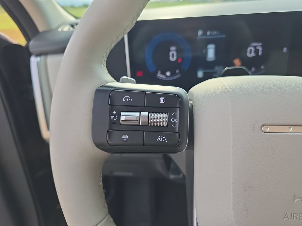 Used 2026 Hyundai Santa Fe SEL FWD image 18