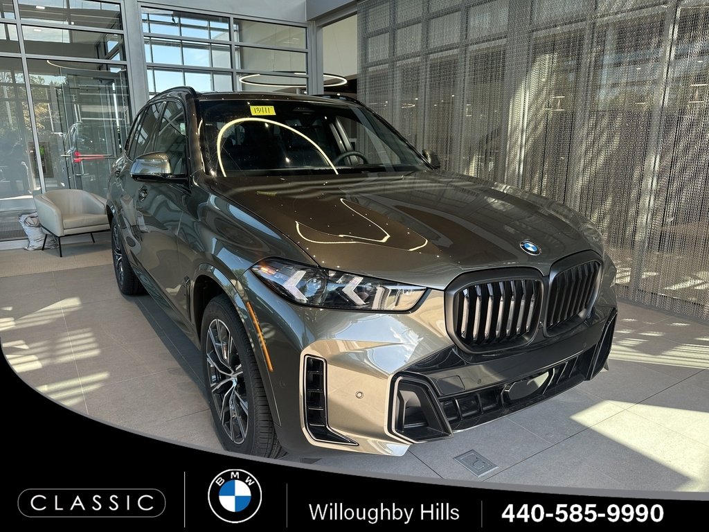 New 2026 BMW X5 xDrive40i w/ M Sport Package image 1