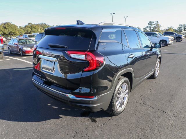 Certified 2022 GMC Terrain SLT w/ Infotainment Package II image 9