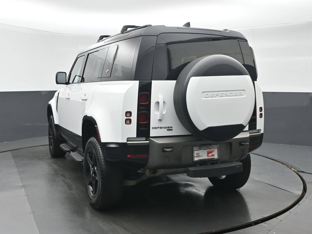 Used 2023 Land Rover Defender 110 X-Dynamic SE AWD/4WD image 5
