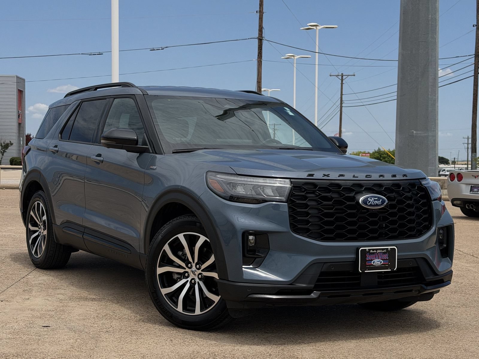 Used 2025 Ford Explorer ST-Line w/ Premium Package RWD video 2