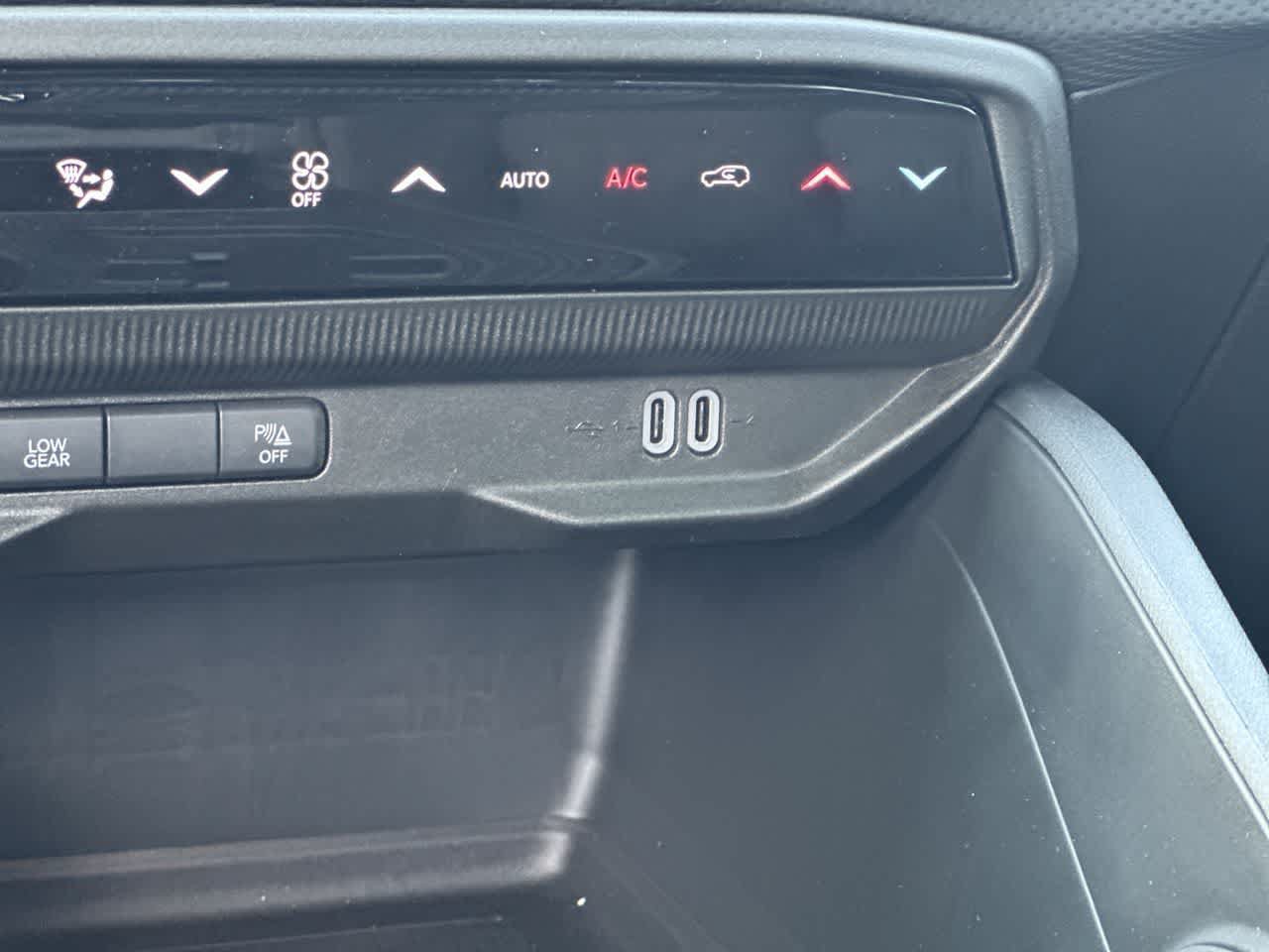 New 2026 Jeep Cherokee Limited AWD/4WD image 25