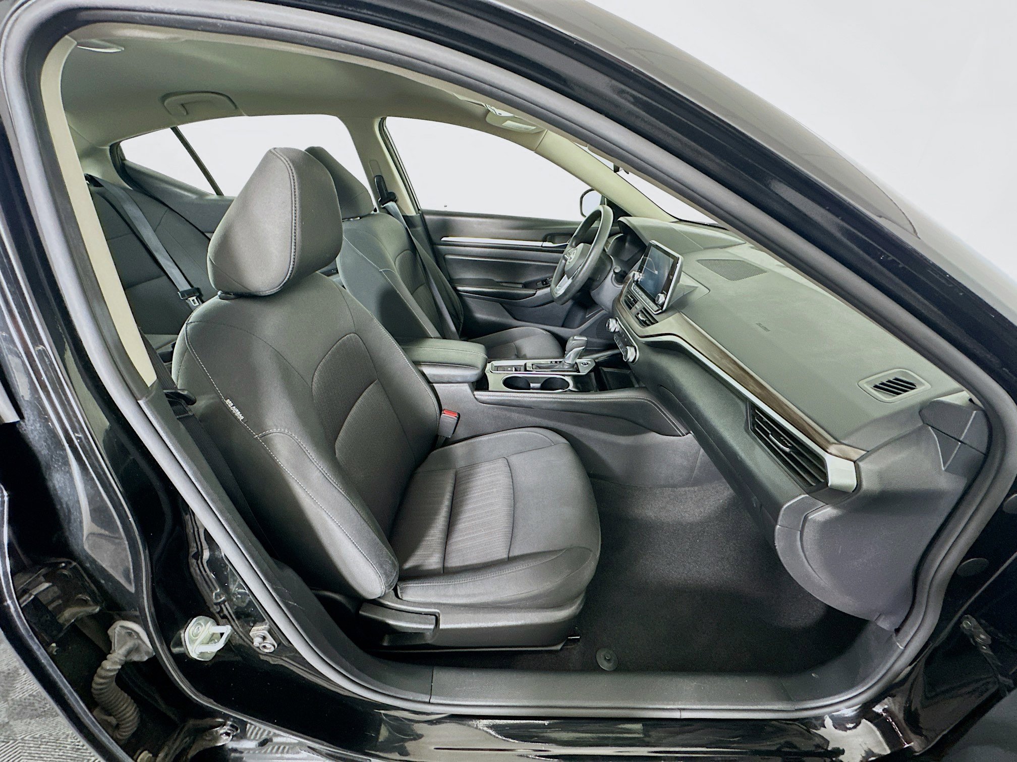 Used 2023 Nissan Altima 2.5 SV image 28