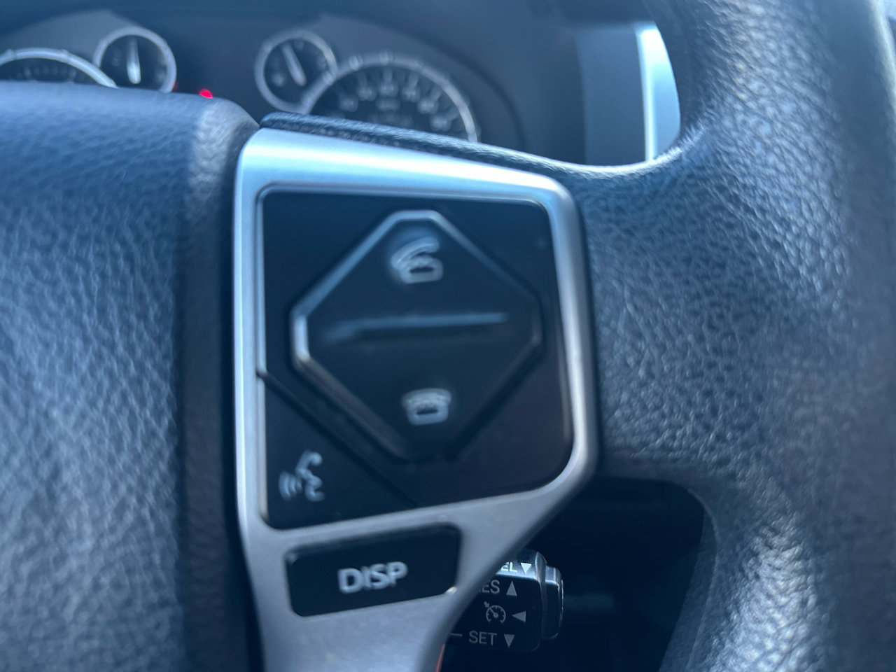 Used 2014 Toyota Tundra SR image 33