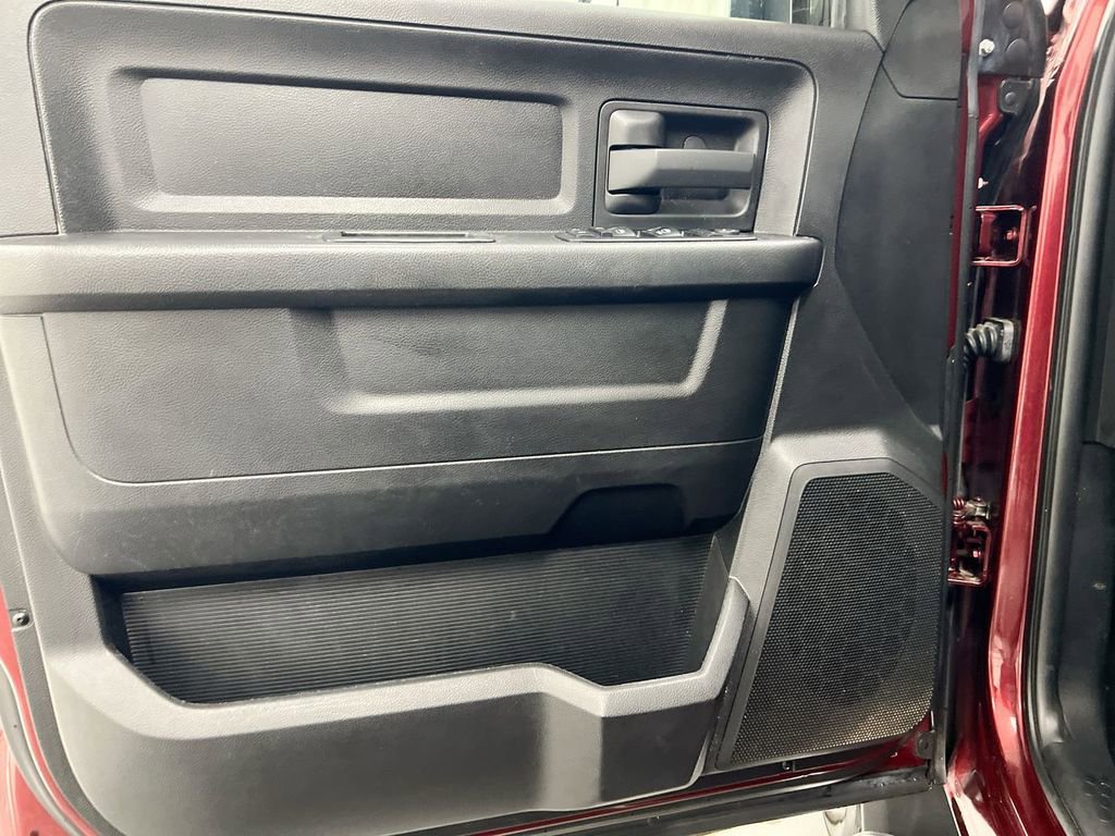 Used 2016 RAM 2500 Tradesman w/ Chrome Appearance Group AWD/4WD image 15