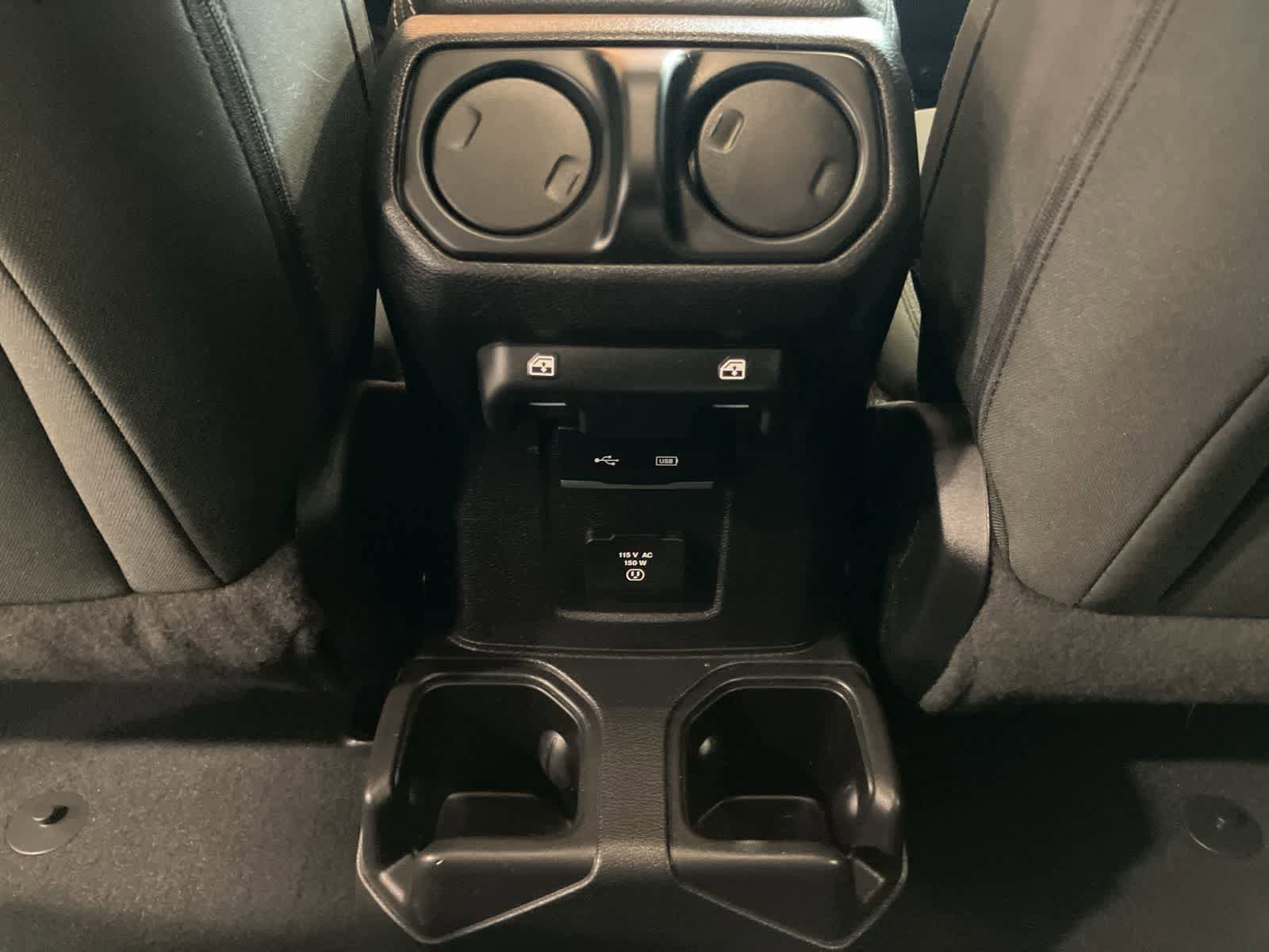Used 2019 Jeep Wrangler Unlimited Sahara image 23