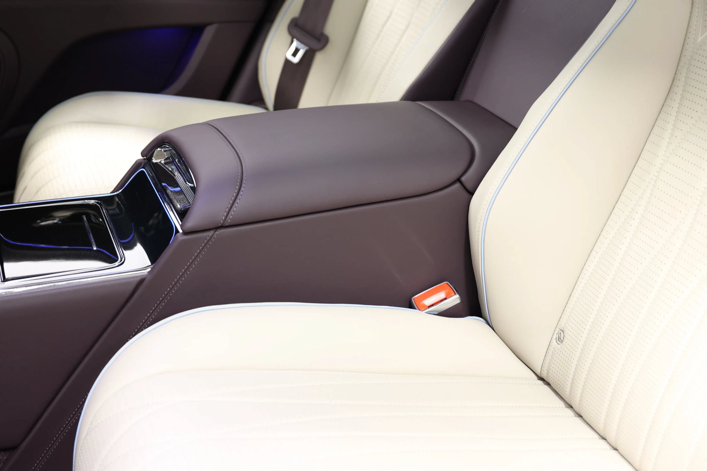 Used 2022 Bentley Flying Spur V8 AWD/4WD image 79