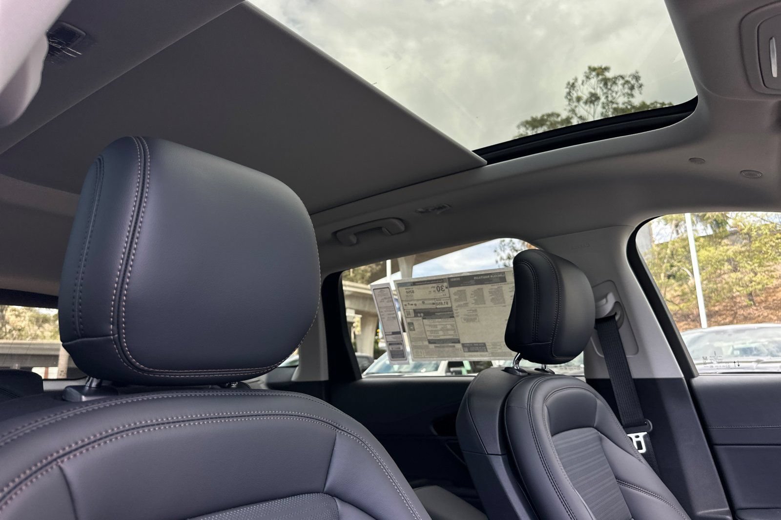New 2026 Lincoln Nautilus Reserve w/ Jet Appearance Package AWD/4WD image 16