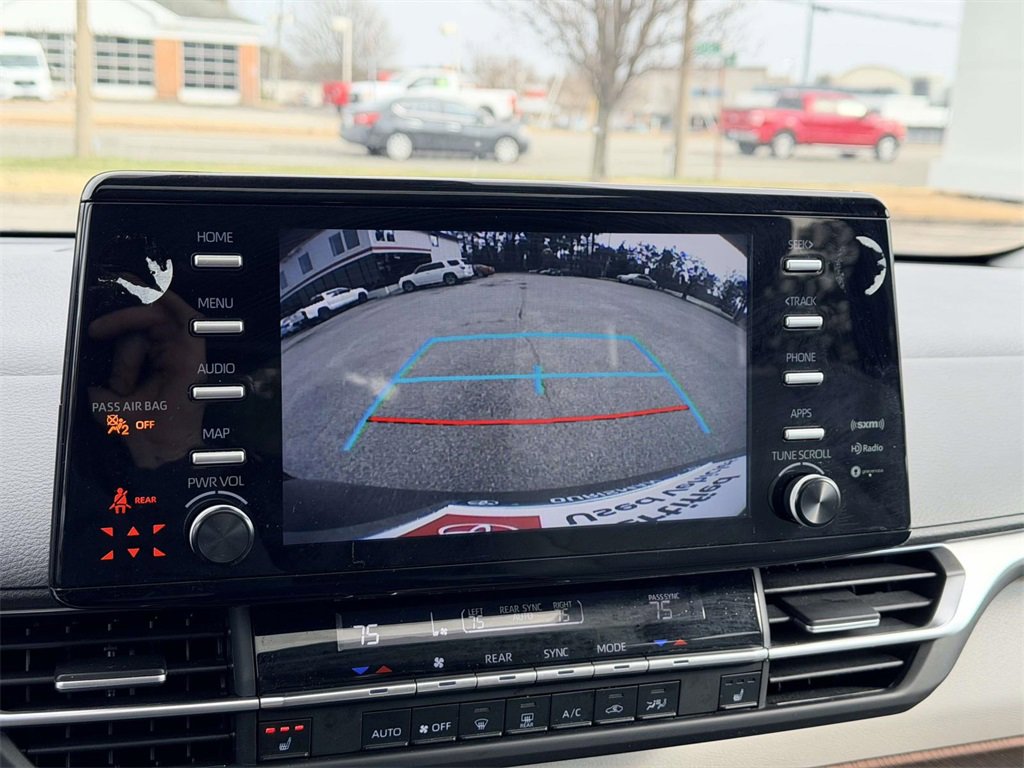 Certified 2024 Toyota Sienna XLE image 4