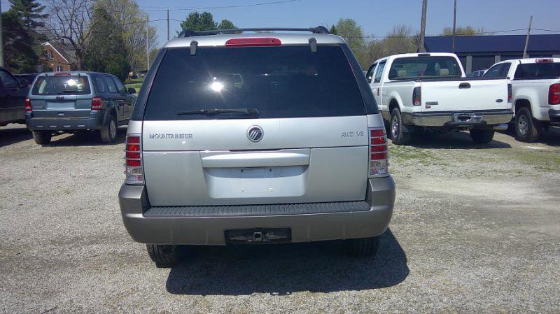 Used 2003 Mercury Mountaineer Luxury image 4