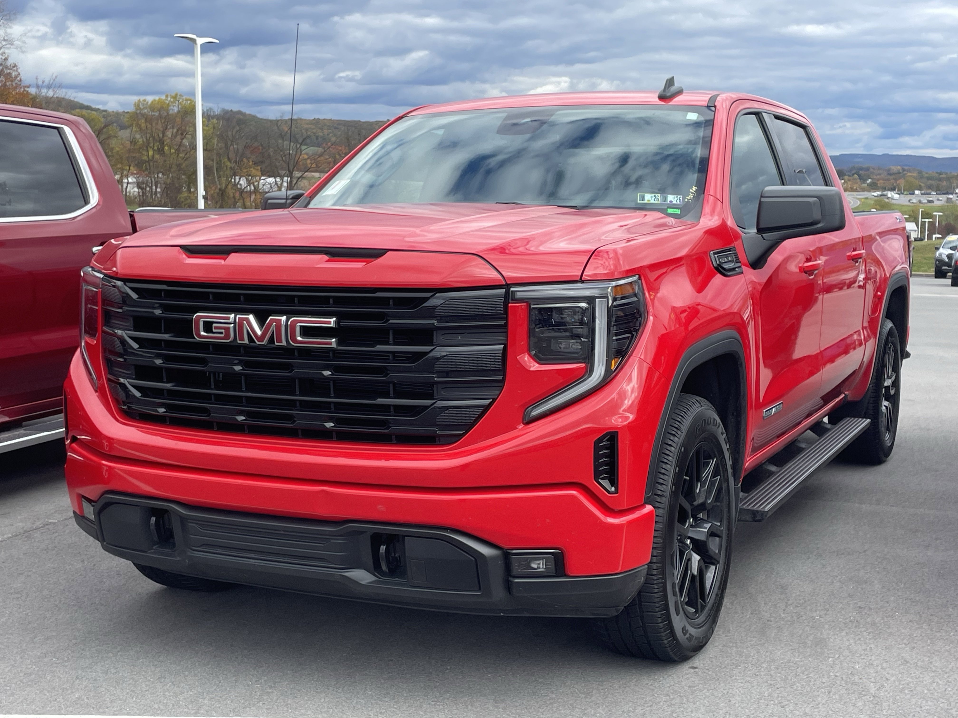 Used 2023 GMC Sierra 1500 Elevation w/ X31 Off-Road Package image 6