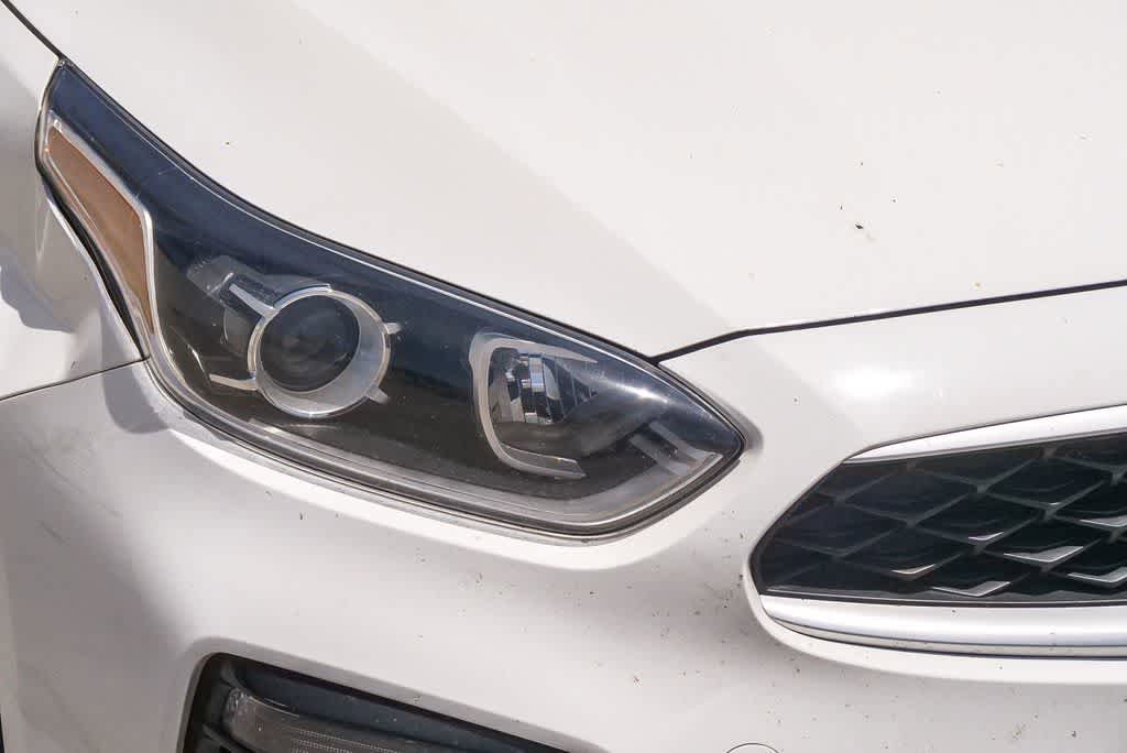 Used 2019 Kia Forte LXS FWD image 4