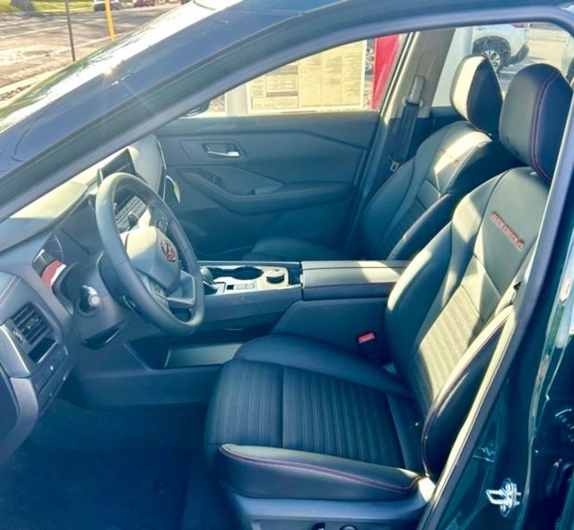 New 2026 Nissan Rogue SV image 7