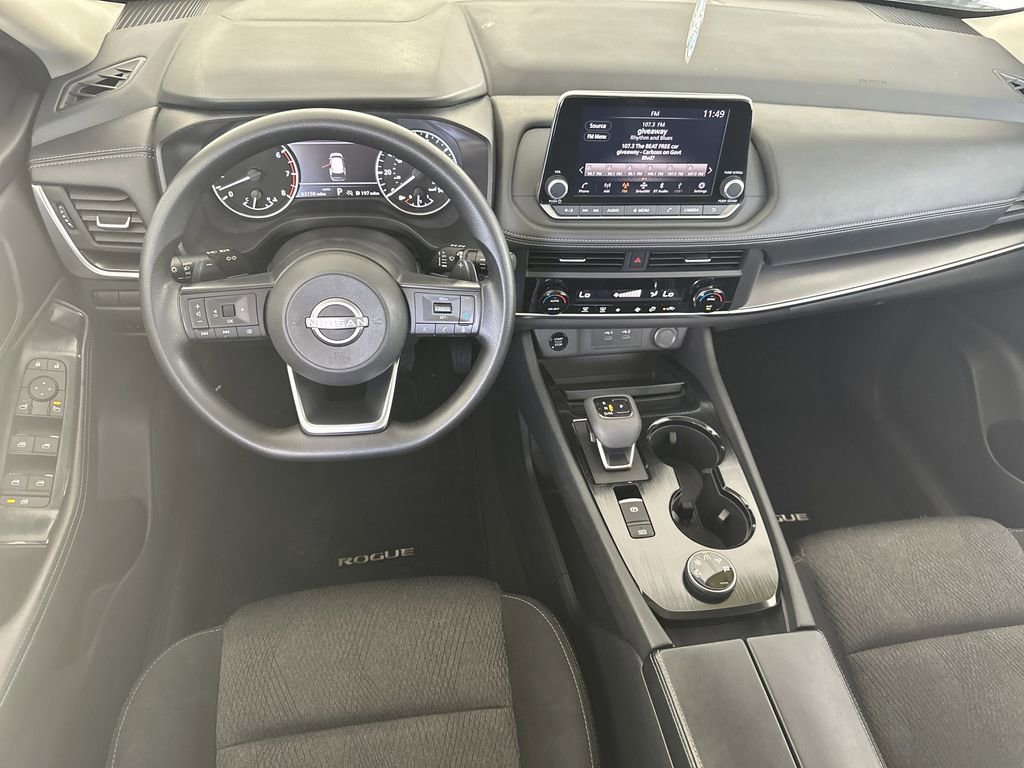 Used 2024 Nissan Rogue SV AWD/4WD image 14