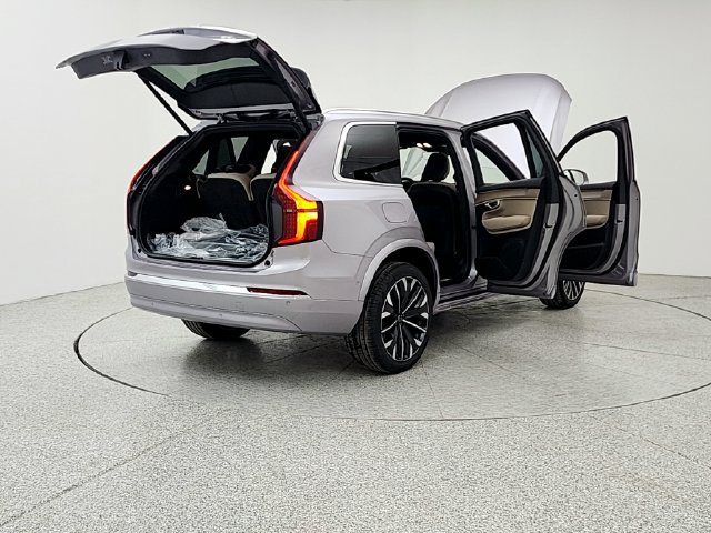 New 2026 Volvo XC90 B6 Plus w/ Protection Package AWD/4WD image 11