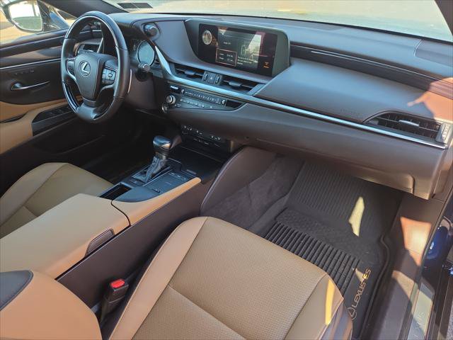 Certified 2021 Lexus ES 350 w/ Premium Package FWD image 18