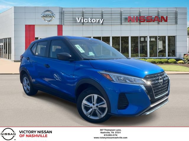 New 2025 Nissan Kicks Play S