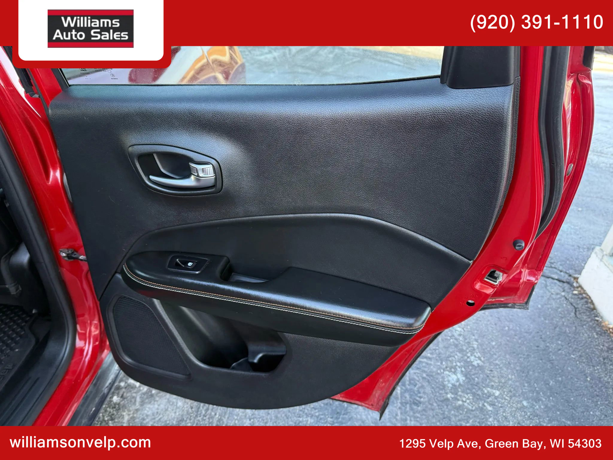 Used 2020 Jeep Compass Latitude w/ Cold Weather Group image 14