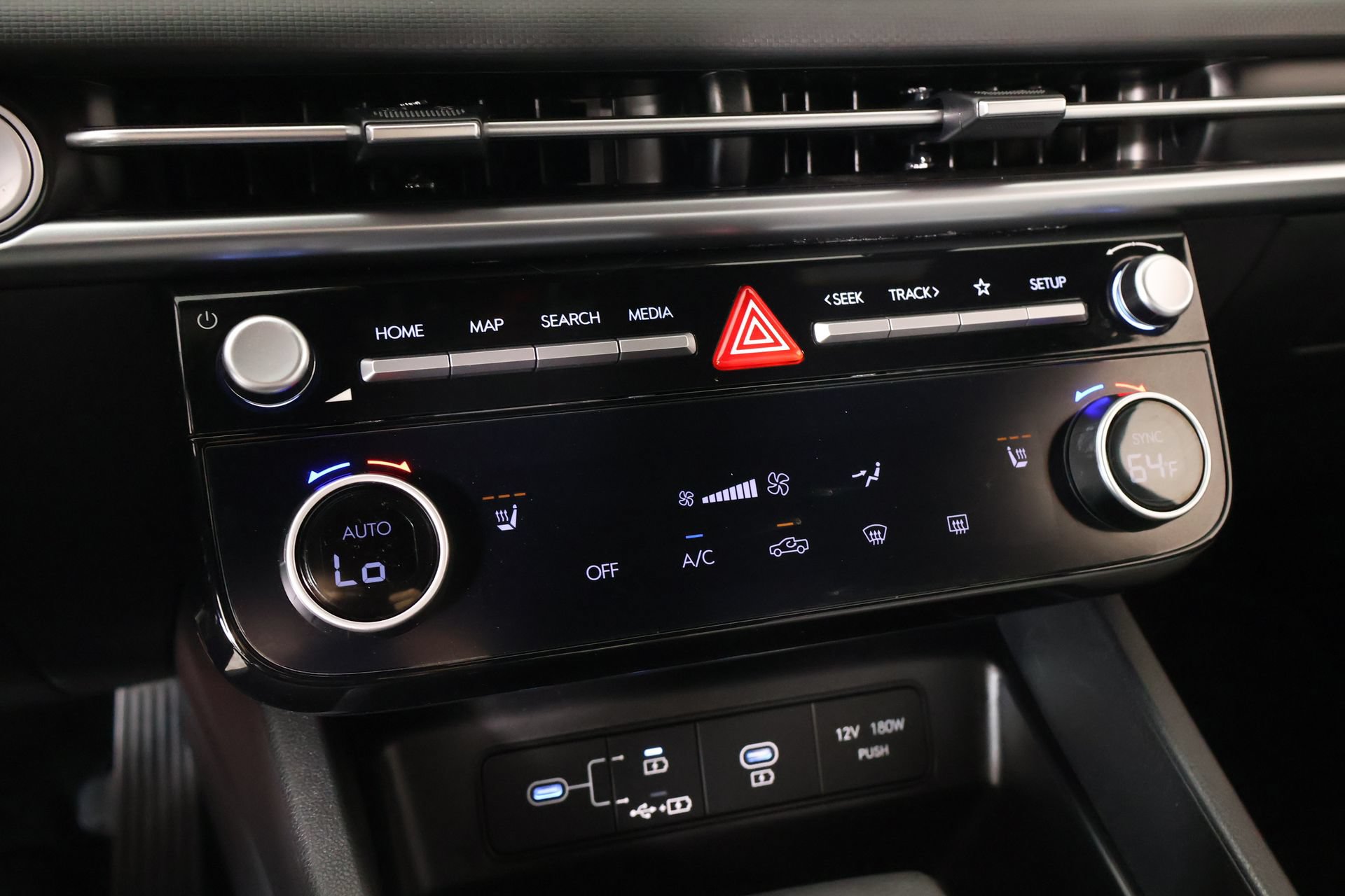 Certified 2026 Hyundai Santa Cruz SEL FWD image 7