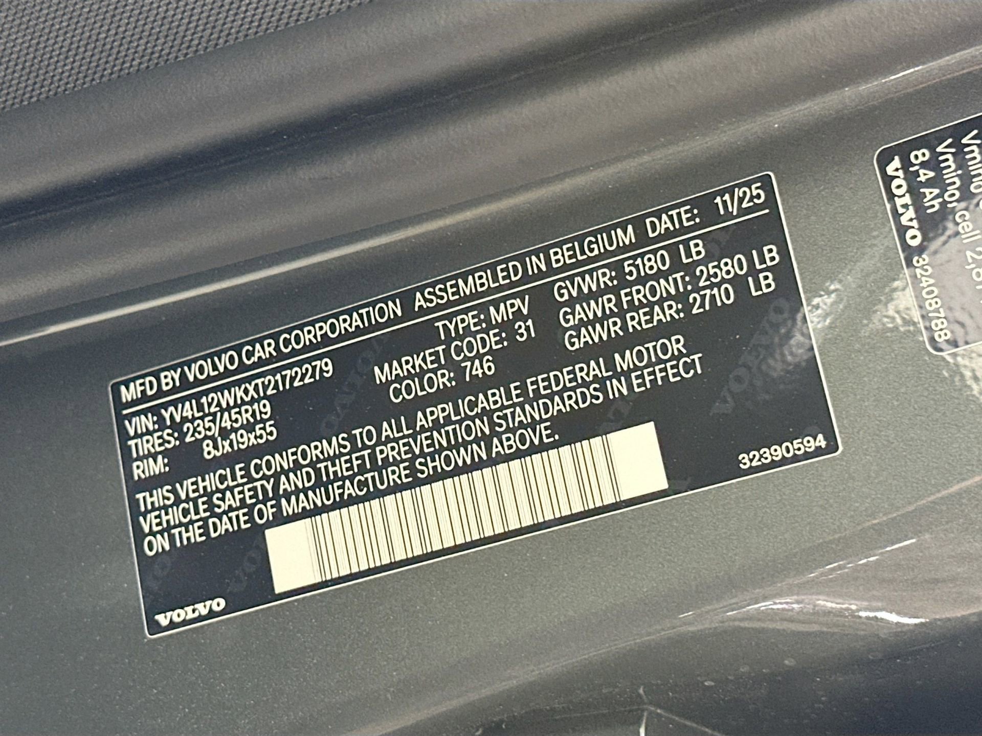 New 2026 Volvo V60 B5 Cross Country Plus w/ Climate Package image 33