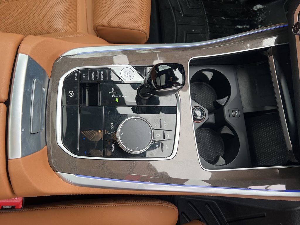 Used 2023 BMW X5 xDrive40i w/ M Sport Package image 25