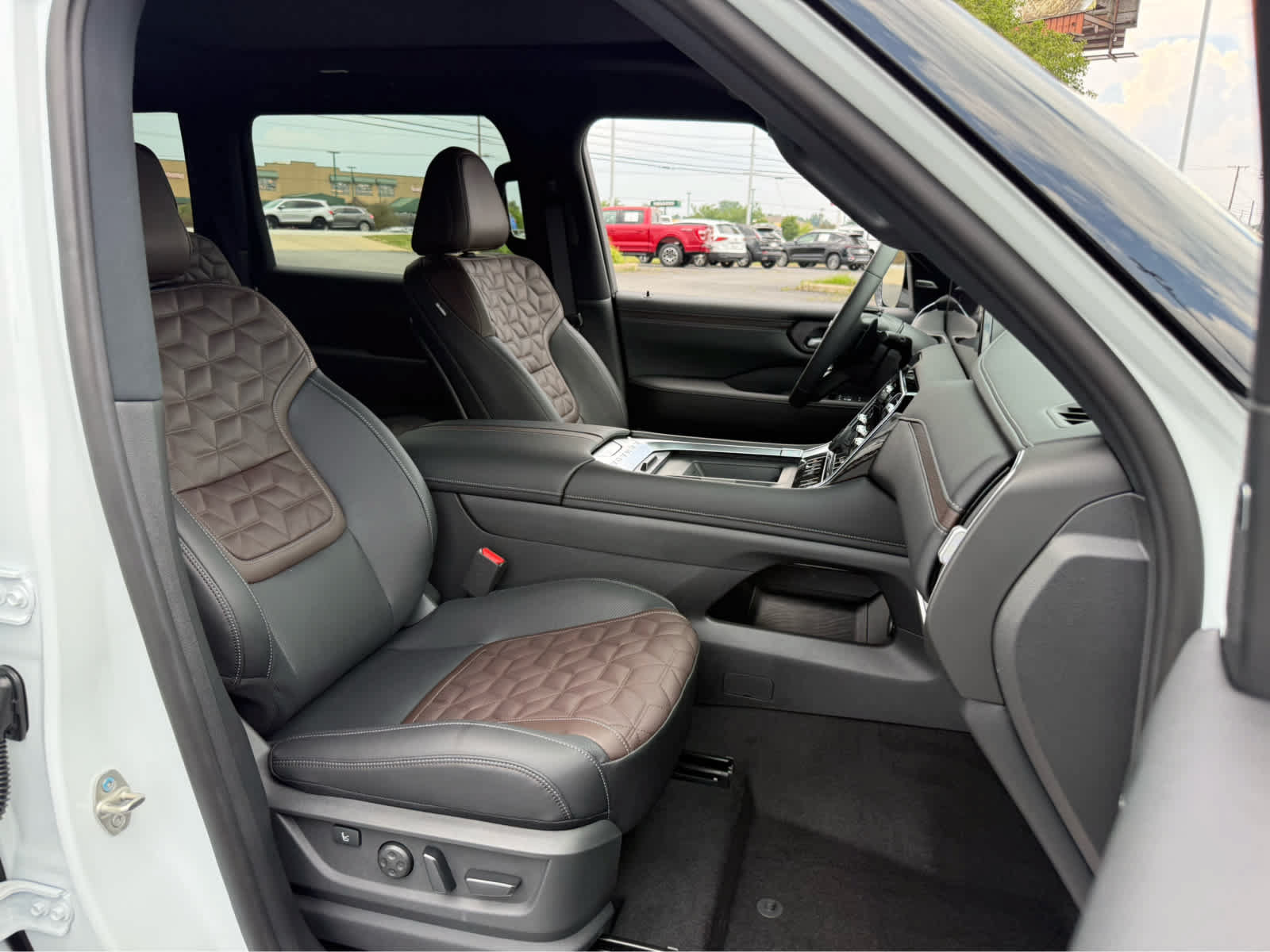 New 2026 Nissan Armada Platinum Reserve AWD/4WD image 22