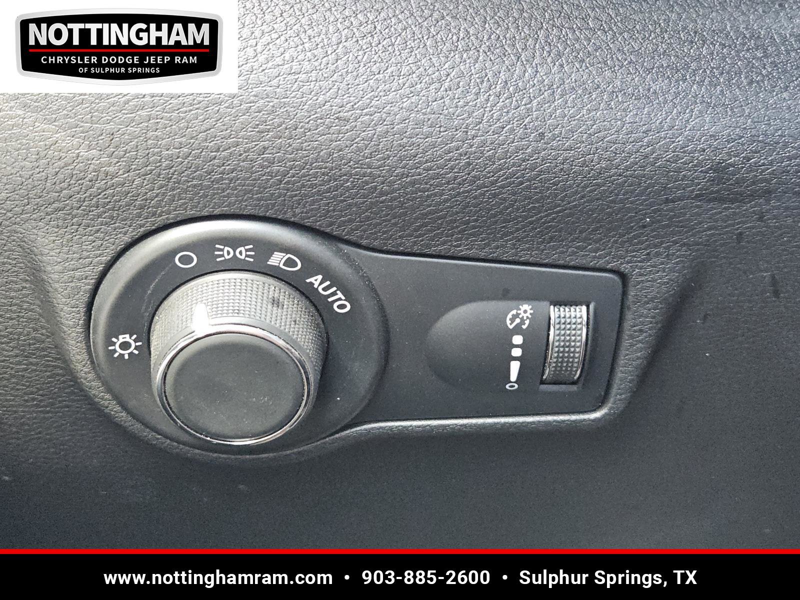 Used 2024 Jeep Compass Sport image 19