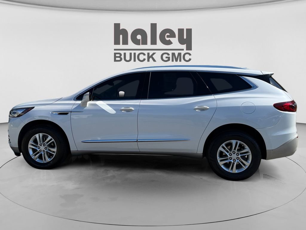 Used 2021 Buick Enclave Essence w/ Sound and Sites Package image 2