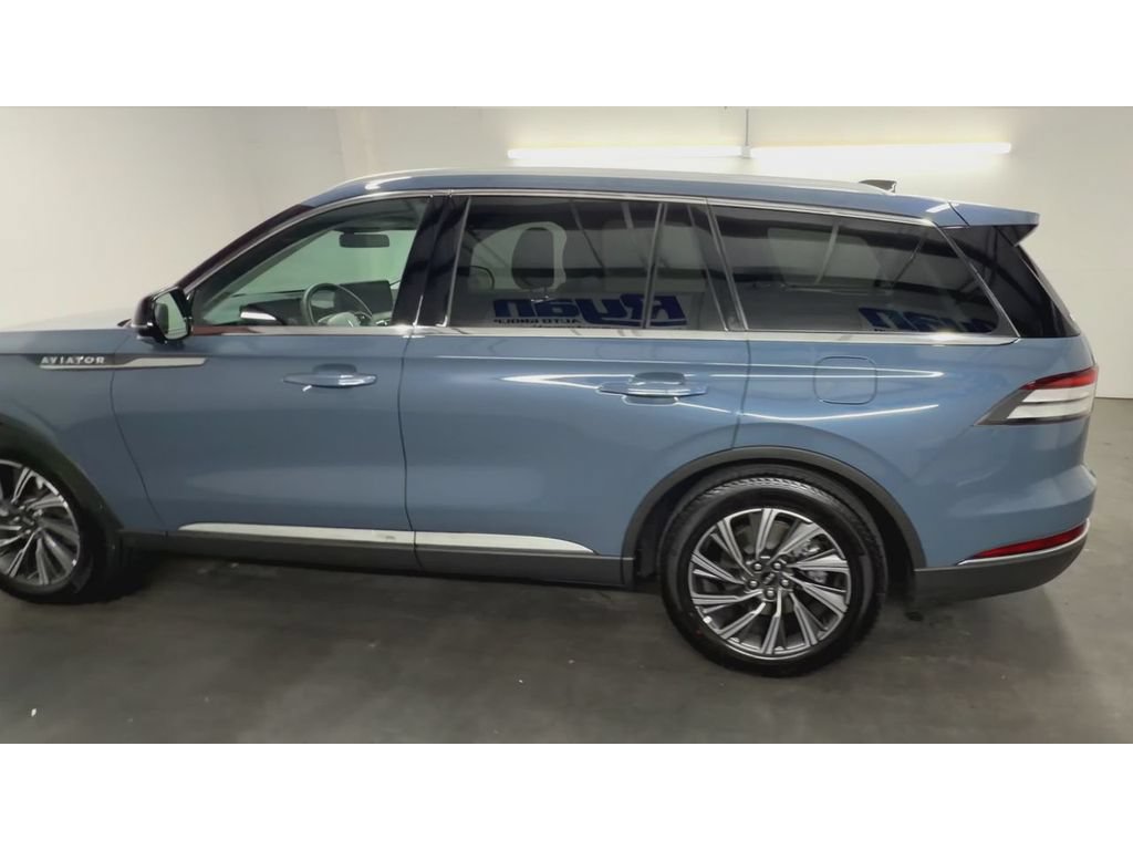 Used 2026 Lincoln Aviator 2WD image 6