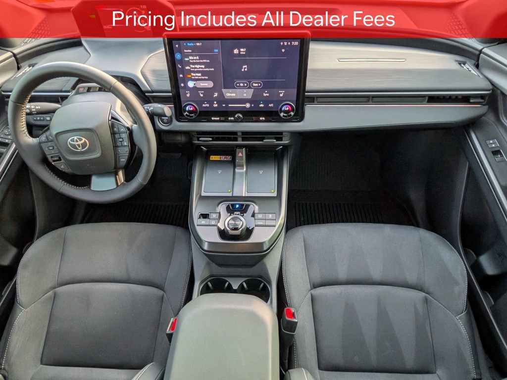 Used 2026 Toyota C-HR AWD/4WD image 16
