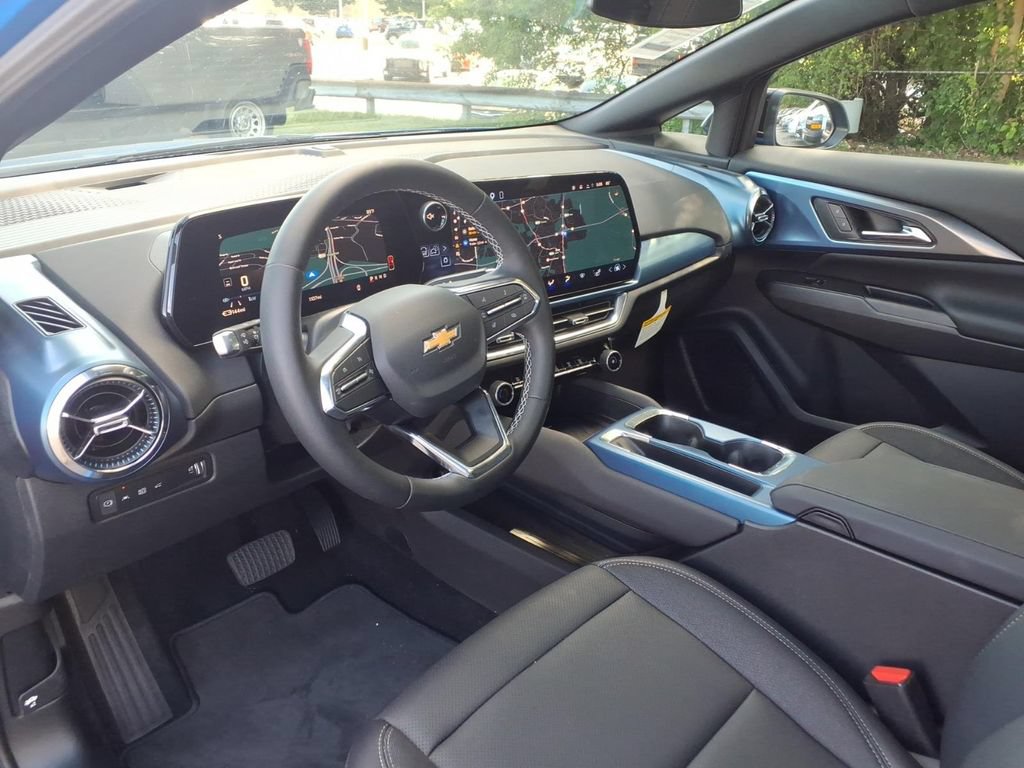 New 2026 Chevrolet Equinox EV LT AWD/4WD image 11