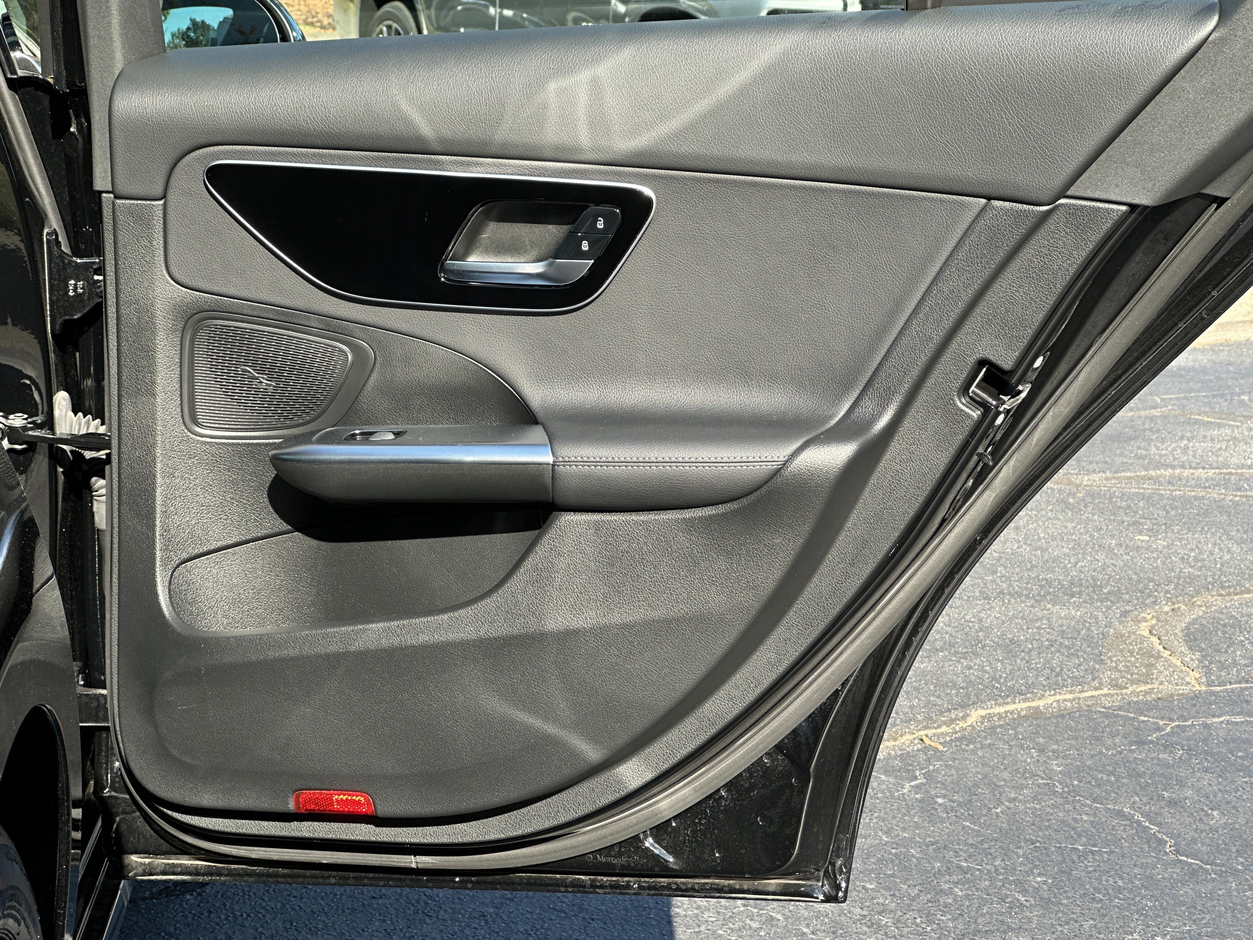 Used 2022 Mercedes-Benz C 300 Sedan image 16