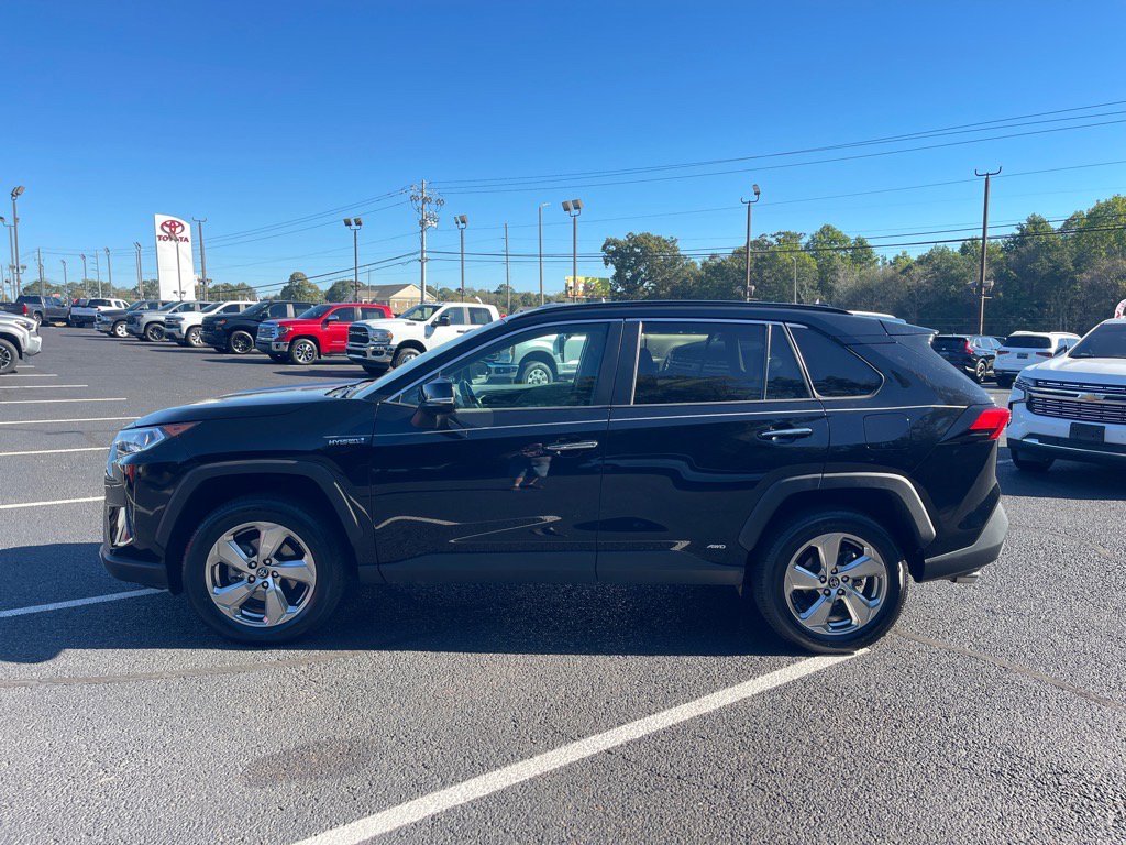 Used 2020 Toyota RAV4 Limited image 13