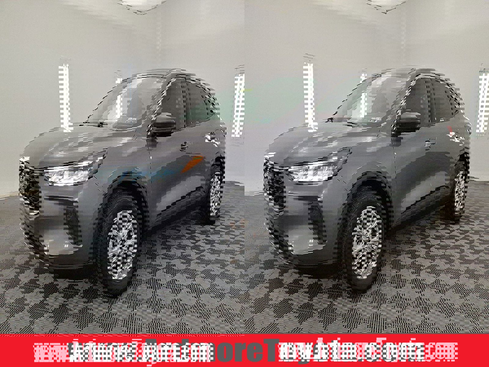 Used 2024 Ford Escape Active image 1