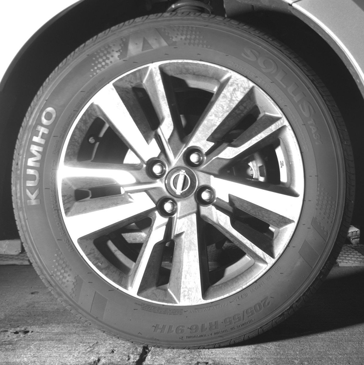 Used 2025 Nissan Versa SV image 13